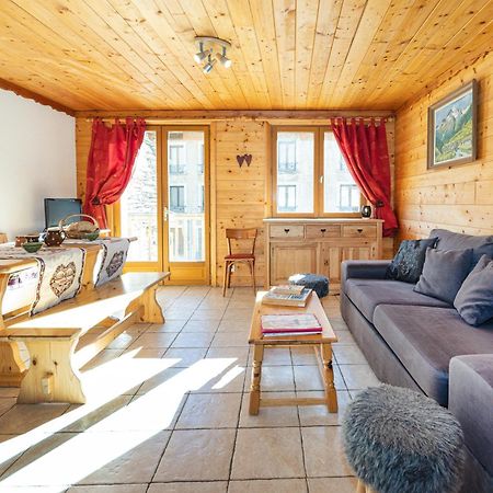 Chalet L'Etagne 贝桑 外观 照片