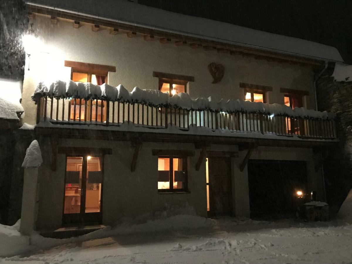Chalet L'Etagne 贝桑 外观 照片